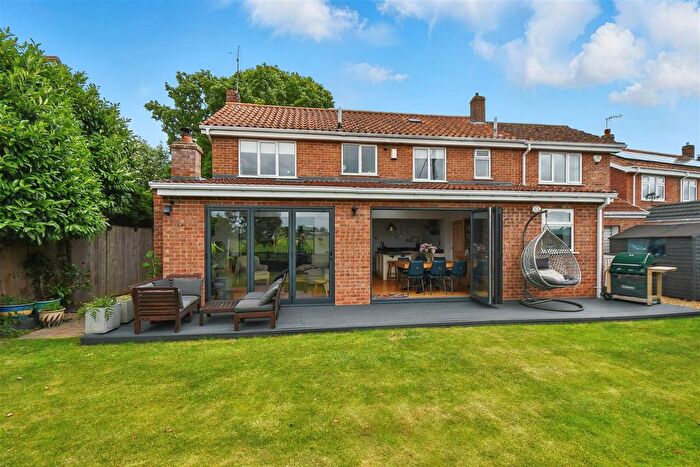 4 Bedroom Detached House For Sale In Mill Lane, Acaster Malbis, York, YO23