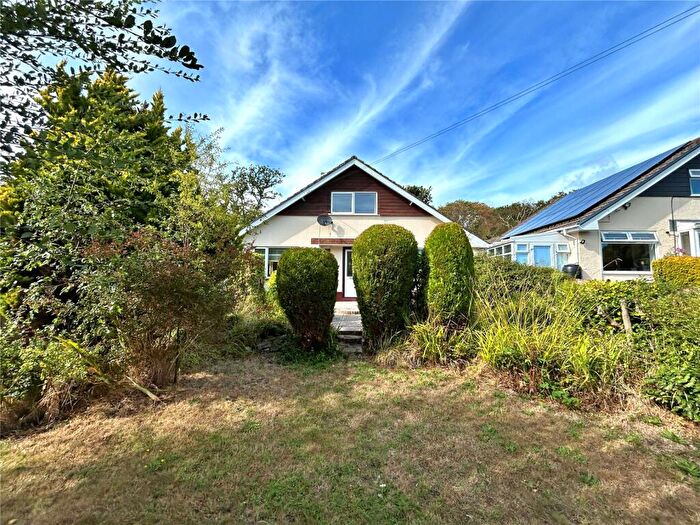 3 Bedroom Bungalow For Sale In Seaton Close, Highcliffe, Christchurch, Dorset, BH23