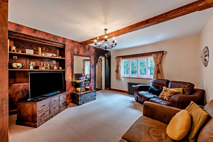 5 Bedroom Detached House For Sale In Billingshurst Road, Broadbridge Heath, RH12