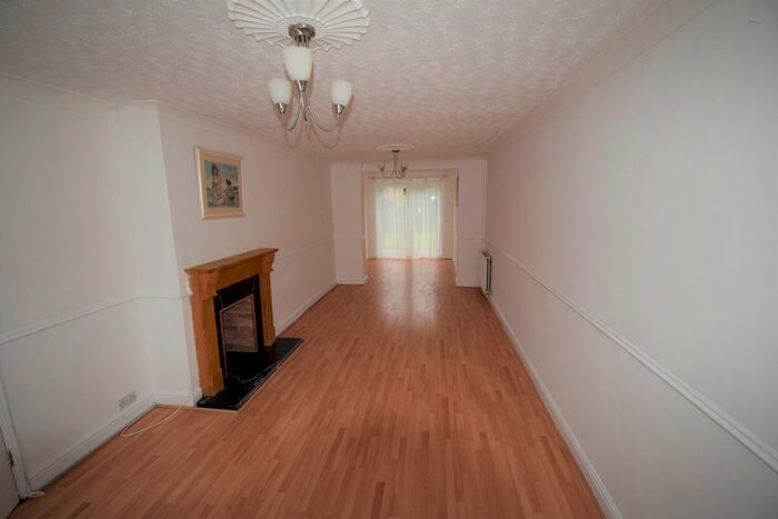 3 Bedroom Property To Rent In Marescroft Road, Slough SL2
