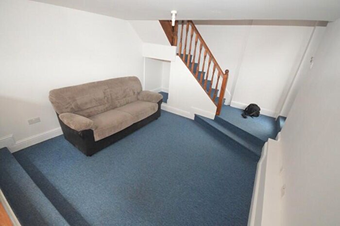 1 Bedroom Maisonette To Rent In |Ref: |, Mede House, Salisbury Street, Southampton, SO15