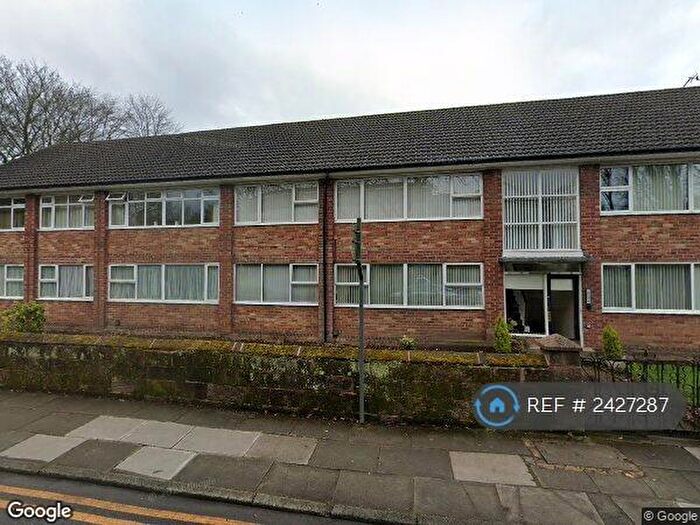 2 Bedroom Flat To Rent In Calderstones Court, Liverpool, L18