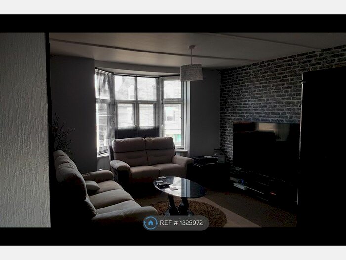 1 Bedroom Flat To Rent In Nightingale Road, Hitchin, SG5