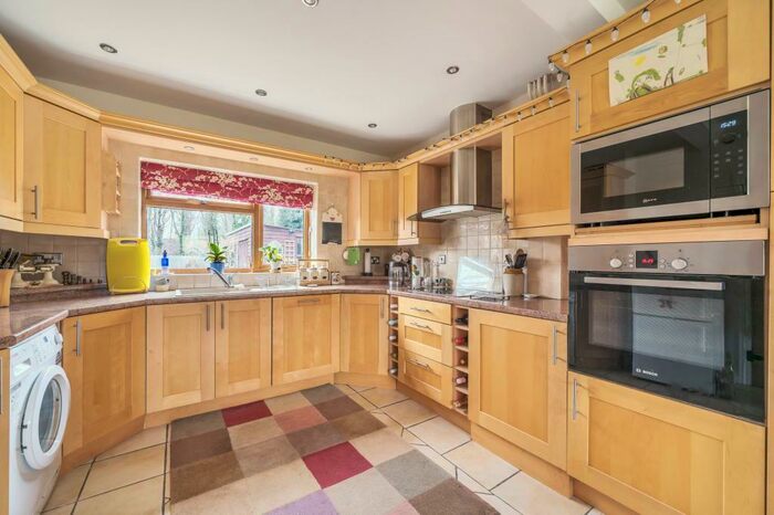 4 Bedroom Detached House For Sale In Glasbury, Hereford, HR3