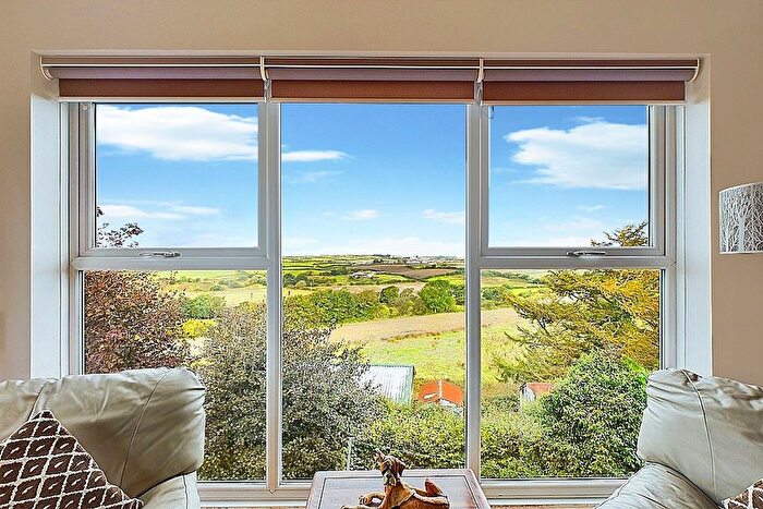 4 Bedroom Detached House For Sale In Dent Road, Thornhill, CA22