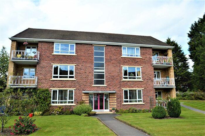 2 Bedroom Flat To Rent In Regan House, Charlecott Close, Moseley, Birmingham, B13