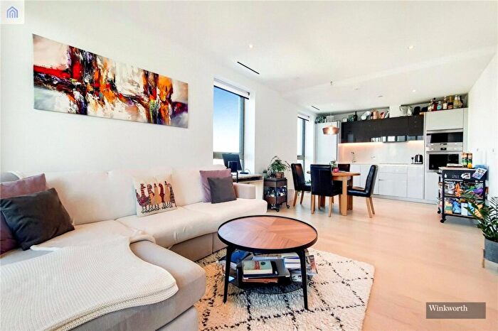 1 Bedroom Apartment For Sale In Downs Road, London, E5