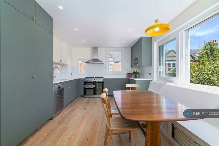 5 Bedroom Maisonette To Rent In Mayford Rd, London, SW12