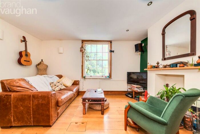 2 Bedroom Flat To Rent In Church Street, Brighton, East Sussex, BN1