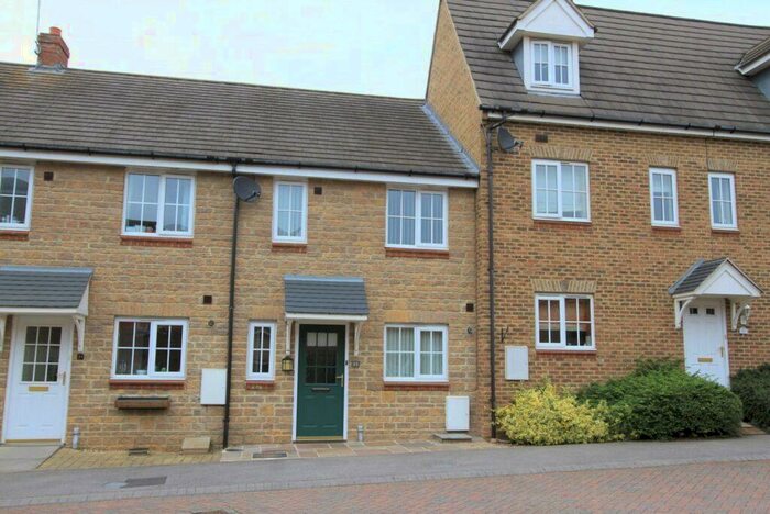 3 Bedroom Terraced House To Rent In Ashmead Road, Banbury, Oxon, OX16