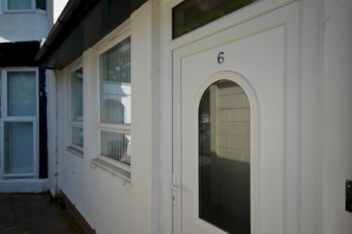 1 Bedroom Flat To Rent In Newton Road, Burton-On-Trent, DE15
