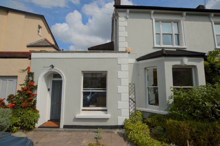 1 Bedroom Flat To Rent In Thornsett Road London, SE20