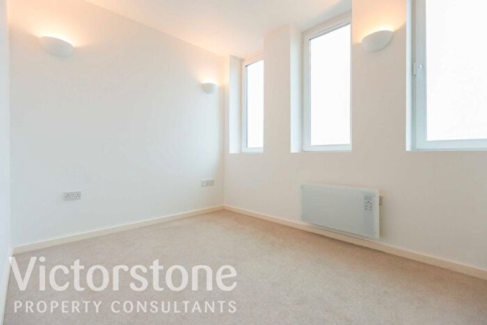 Studio To Rent In Heritage Tower, E Ferry Rd, Canary Wharf, London, E14