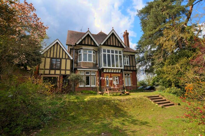 Apartment To Rent In Cranley Road, Guildford, Surrey, GU1