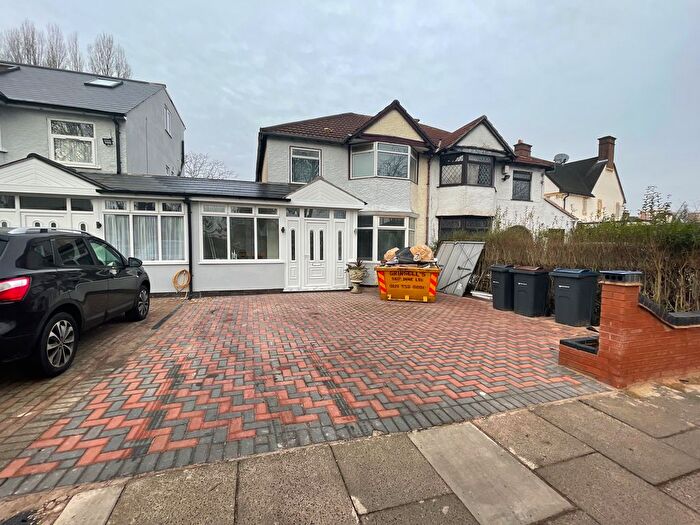 4 Bedroom Semi-Detached House To Rent In Fox Hollies Road, Birmingham, B28