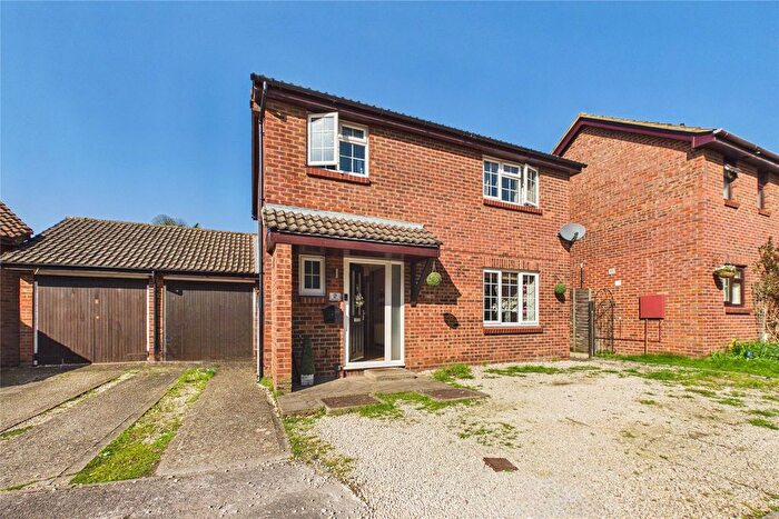 4 Bedroom Detached House For Sale In Bluethroat Close, College Town, Sandhurst, Berkshire, GU47
