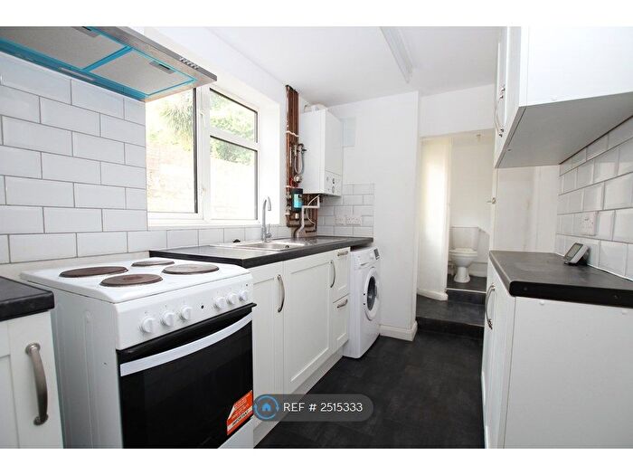 2 Bedroom Terraced House To Rent In Thorold Road, Chatham, ME5