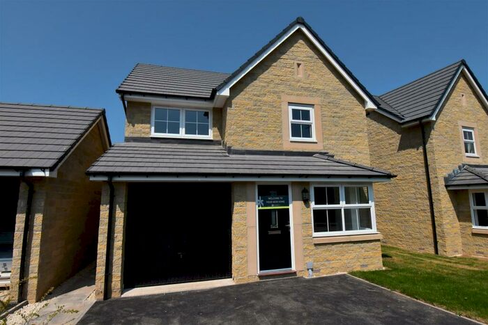 3 Bedroom Detached House To Rent In Crawshaw Crescent, Buxton, SK17