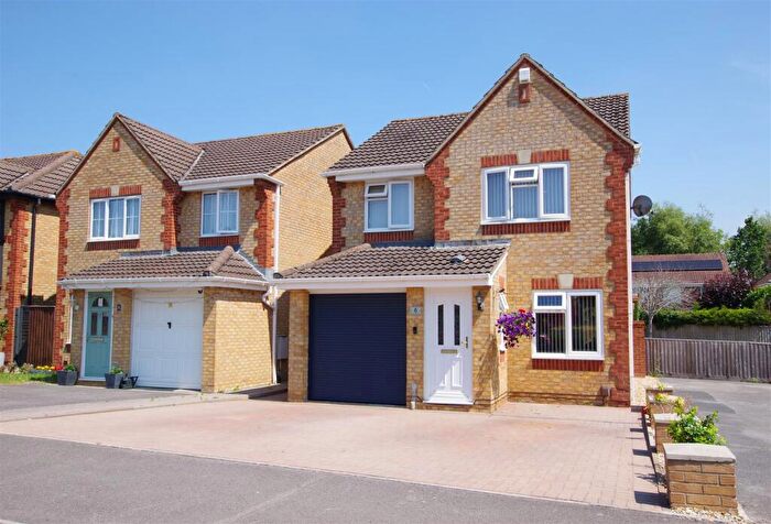 3 Bedroom Detached House For Sale In Laughton Way, Abbey Meads, Swindon, SN25