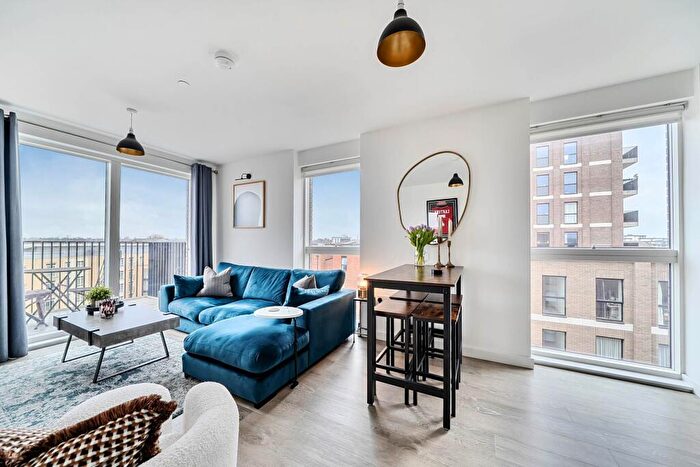 1 Bedroom Apartment For Sale In Carraway Street, Reading, RG1