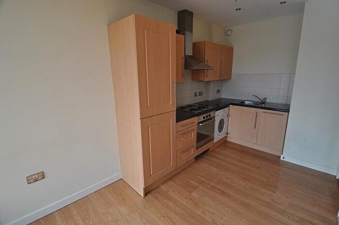 1 Bedroom Flat To Rent In Colonial Buildings, - Sunbridge Road, Bradford, BD1