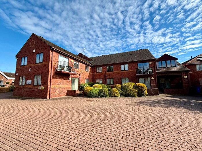 2 Bedroom Flat For Sale In Fitzwilliam Court, Warren Lane, Chapeltown, S35