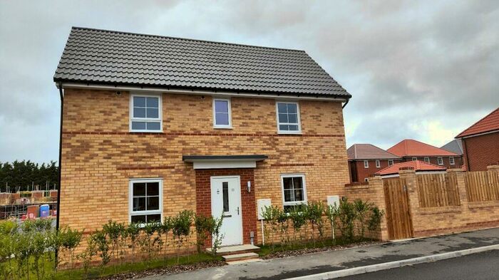 3 Bedroom Detached House To Rent In Farleigh Drive, Harworth, Doncaster, Nottinghamshire, DN11