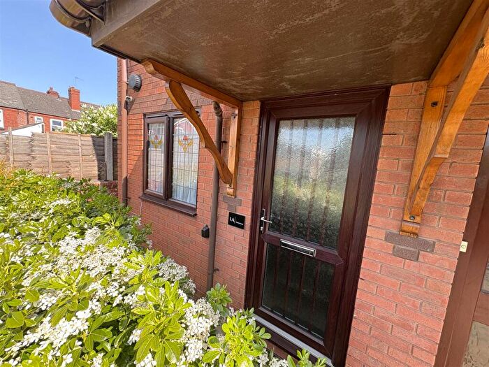 1 Bedroom Apartment To Rent In St Paul`s Court, A Victoria Road, Halesowen, B62