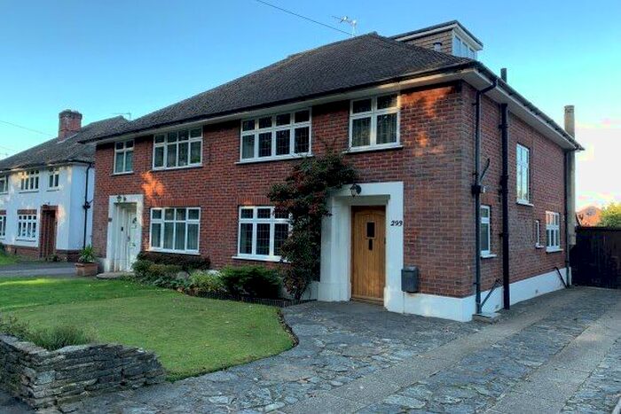 3 Bedroom Semi-Detached House To Rent In Coxford Road, Southampton, SO16