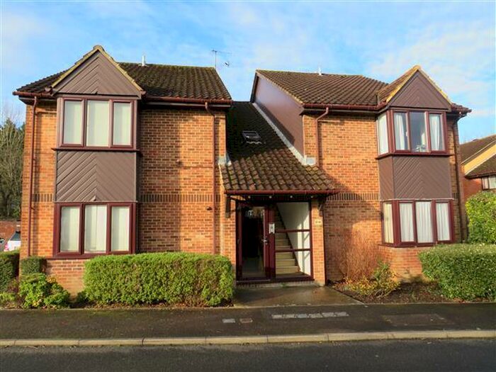 Apartment To Rent In Newbridge Close, Broadbridge Heath, Horsham, RH12