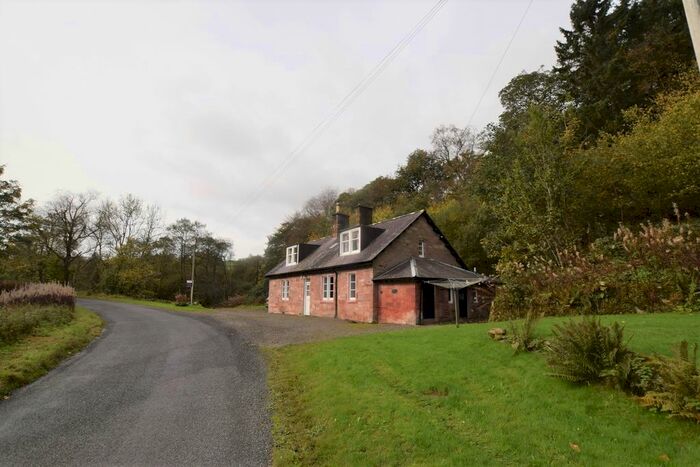 4 Bedroom Detached House For Sale In Holmbank, Marrburn, Thornhill, DG3