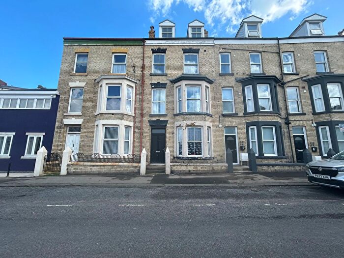 1 Bedroom Flat To Rent In Queens Terrace, Scarborough, YO12