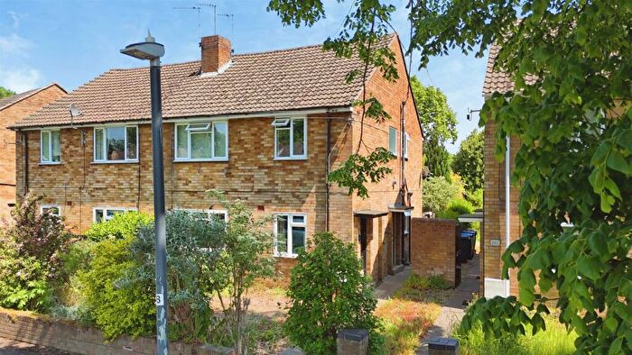 2 Bedroom Maisonette For Sale In Acacia Road, Leamington Spa, CV32