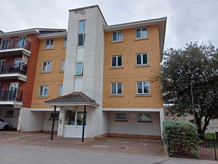 2 Bedroom Flat To Rent In Chantry Close, Abbey Wood, SE2