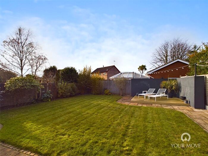 3 Bedroom Bungalow For Sale In Gunton Drive, Lowestoft, Suffolk, NR32