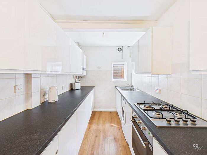 1 Bedroom Terraced House To Rent In Southall Avenue, Brighton, BN2