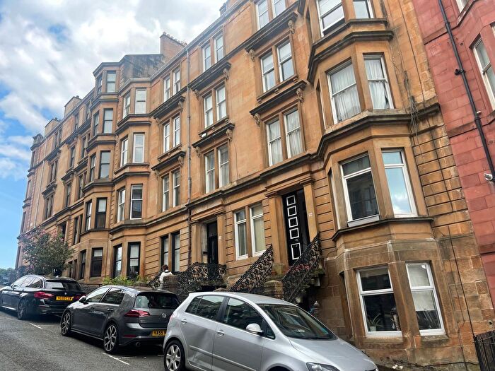 3 Bedroom Flat To Rent In Gardner Street, Glasgow, G11