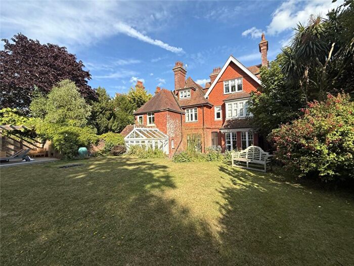 4 Bedroom Apartment For Sale In Denton Road, Meads, Eastbourne, BN20