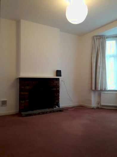 3 Bedroom Detached House To Rent In Deerings Road, Reigate, RH2