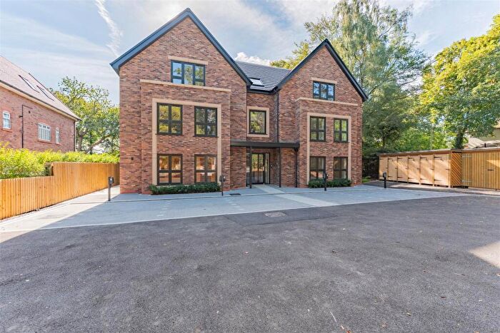2 Bedroom Apartment For Sale In Brimstage Road, Heswall, Wirral, CH60