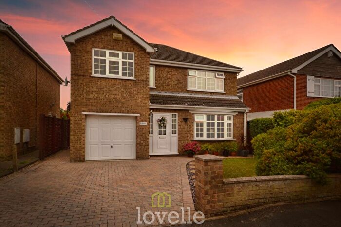 4 Bedroom Detached House For Sale In Dunbar Avenue, New Waltham, DN36
