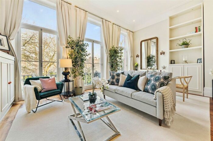 2 Bedroom Flat To Rent In Nevern Square, London, SW5