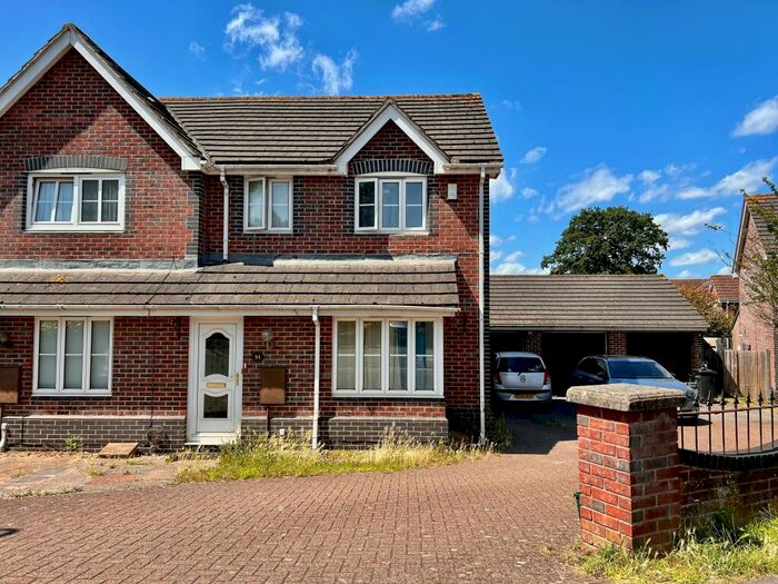 3 Bedroom Terraced House To Rent In Emerson Way, Emersons Green, Bristol, BS16