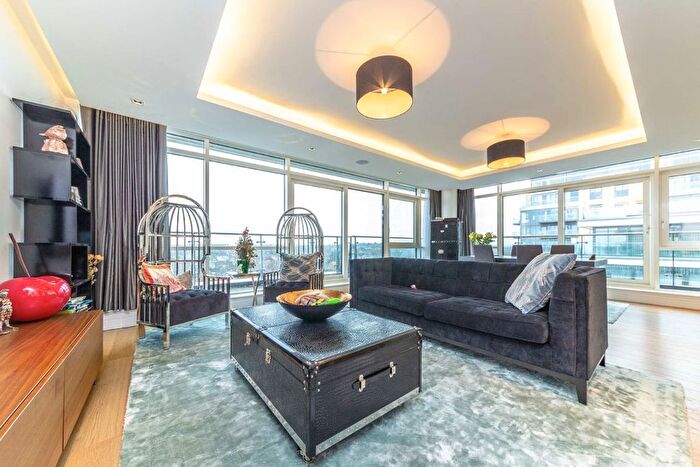 3 Bedroom Flat For Sale In Longfield Avenue, Ealing, W5