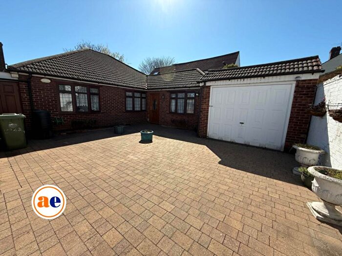 3 Bedroom Bungalow For Sale In Stapley Road, Belvedere ** Video & D Floorplan Available **, DA17