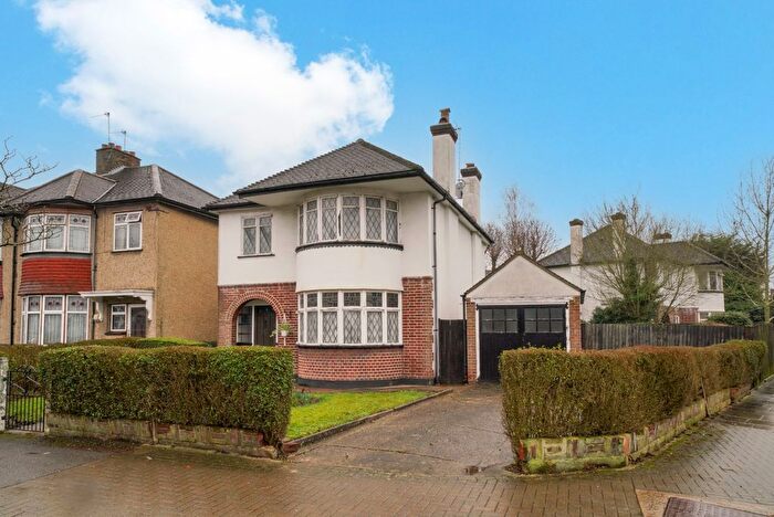 3 Bedroom Detached House For Sale In Northumberland Road, North Harrow, HA2