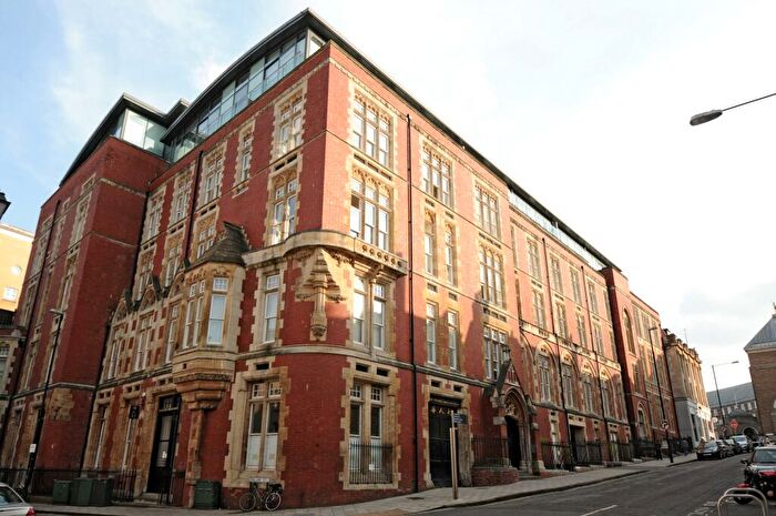 2 Bedroom Apartment To Rent In Unity Street Bristol, BS1