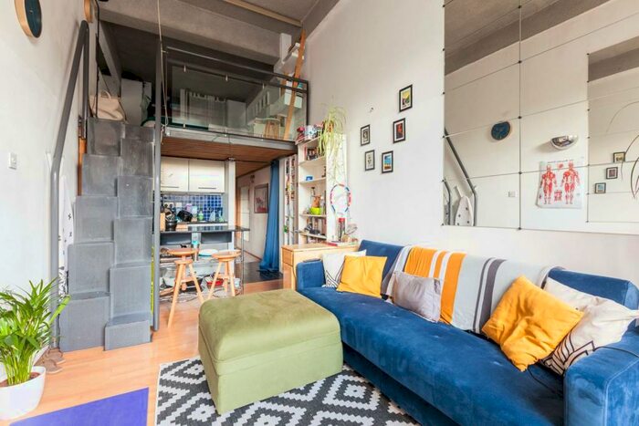 1 Bedroom Flat To Rent In Fairfield Road, Bow, London, E3