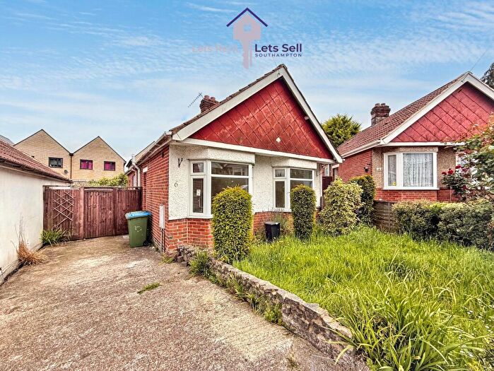 2 Bedroom Bungalow For Sale In Southampton, SO18