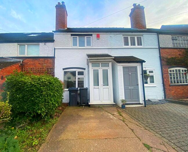 3 Bedroom House To Rent In Four Oaks Common Road, B74